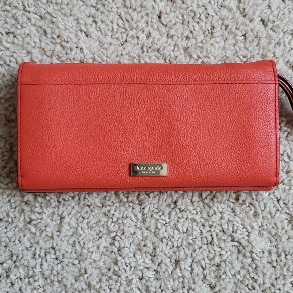 Red Kate Spade Wallet - Picture 3 of 6